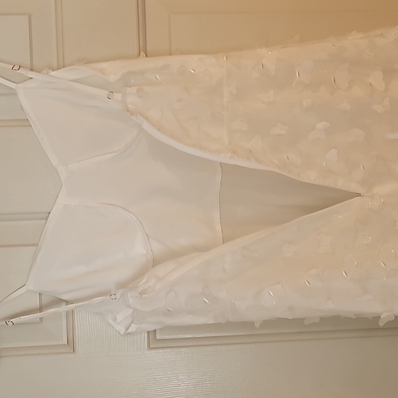 3D white butterfly Maxi Dress size small - Picture 8 of 8